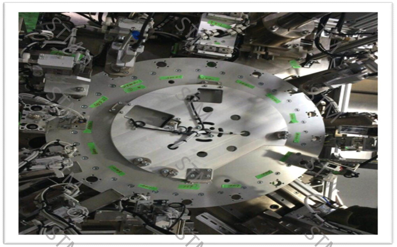 輸液管附件(jiàn)全自(zì)動裝配線
